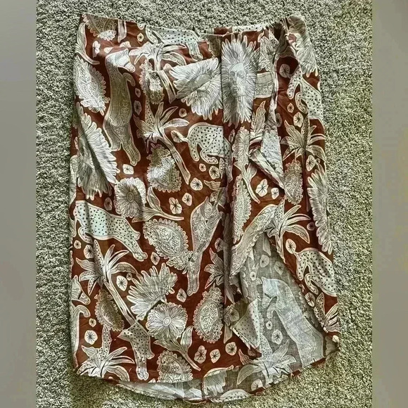 Fashion To Figure Blythe Faux Wrap Printed Skirt size 2 - Picture 5 of 10